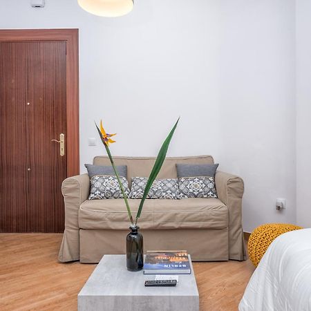 Apartamentos Bolsa Larios Málaga Dış mekan fotoğraf