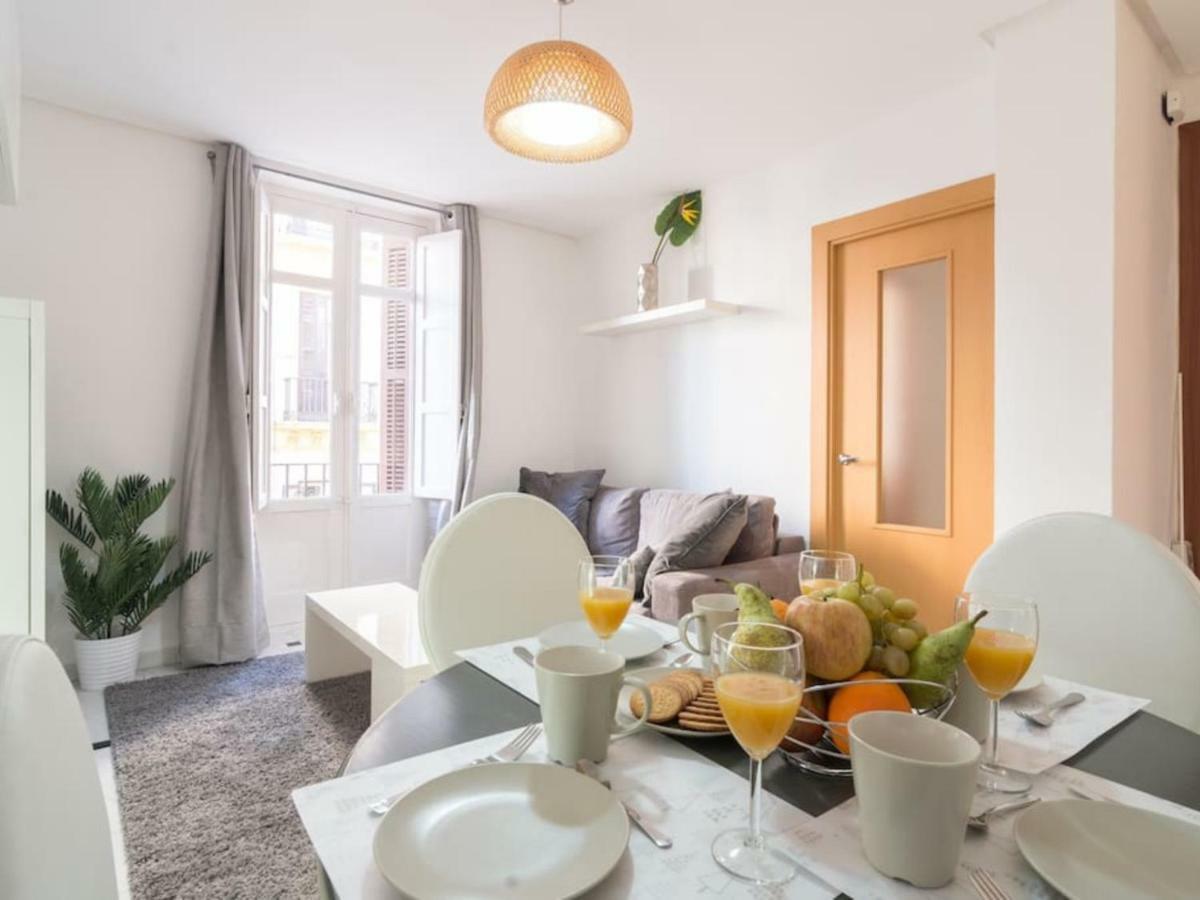 Apartamentos Bolsa Larios Málaga Dış mekan fotoğraf