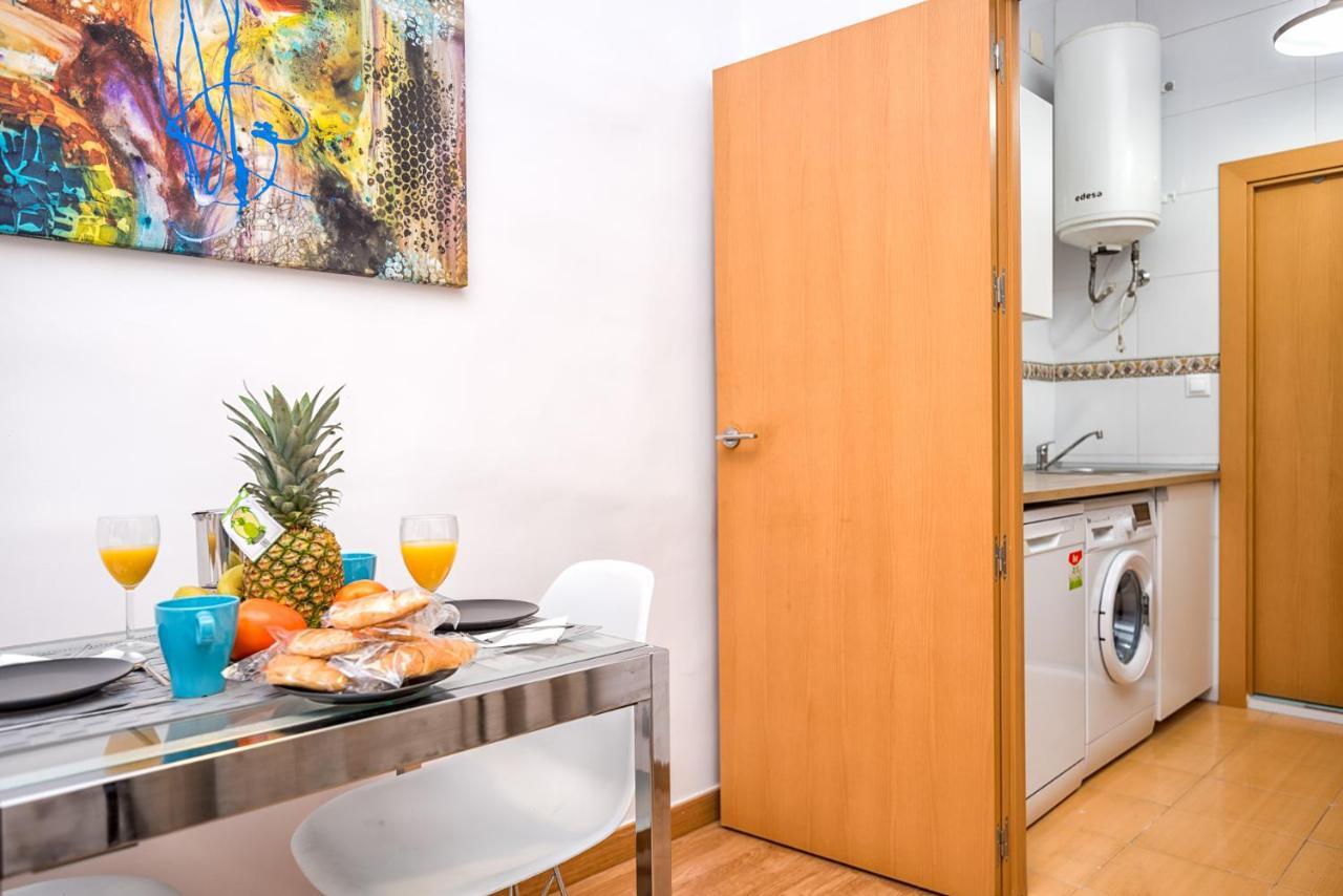 Apartamentos Bolsa Larios Málaga Dış mekan fotoğraf